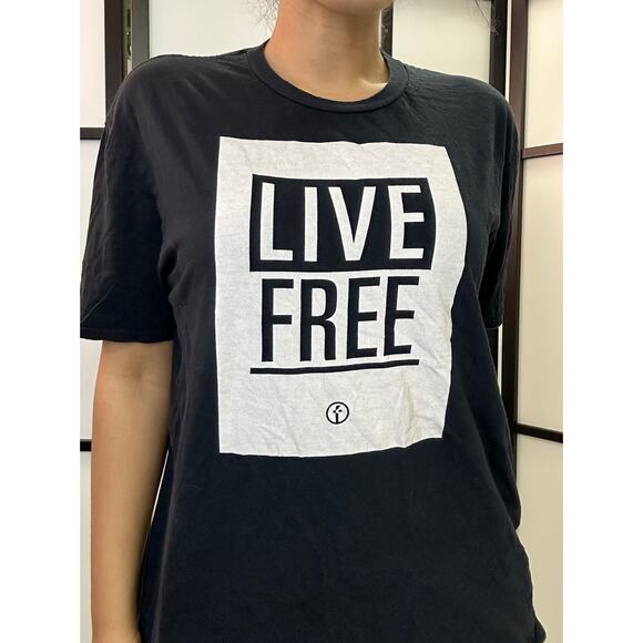 Graphic Shirt size xl - Picture 2 of 3